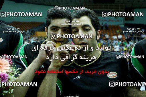 760939, فینال  مسابقات والیبال قهرمانی باشگاه‌های آسیا 2013، ، تهران، سالن دوازده هزار نفری ورزشگاه آزادی، 1392/02/09، کاله ۳ -   ۰