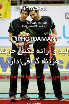 760381, فینال  مسابقات والیبال قهرمانی باشگاه‌های آسیا 2013، ، تهران، سالن دوازده هزار نفری ورزشگاه آزادی، 1392/02/09، کاله ۳ -   ۰