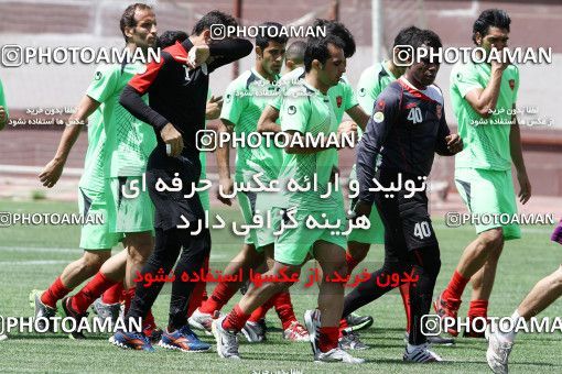 697474, جلسه تمرینی تیم فوتبال پرسپولیس، 1392/03/23، ، تهران، ورزشگاه شهید درفشی فر