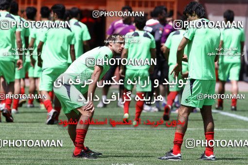 697443, جلسه تمرینی تیم فوتبال پرسپولیس، 1392/03/23، ، تهران، ورزشگاه شهید درفشی فر