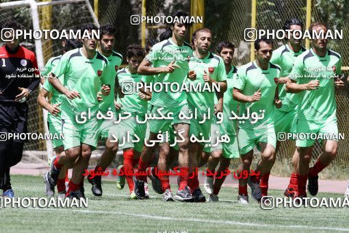 697538, جلسه تمرینی تیم فوتبال پرسپولیس، 1392/03/23، ، تهران، ورزشگاه شهید درفشی فر