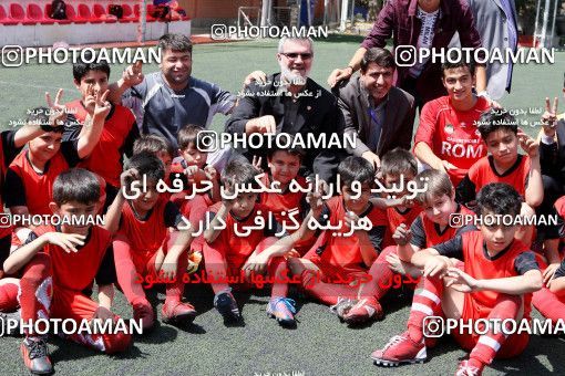 697573, جلسه تمرینی تیم فوتبال پرسپولیس، 1392/03/24، ، تهران، ورزشگاه شهید درفشی فر
