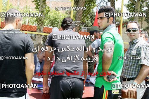 697609, جلسه تمرینی تیم فوتبال پرسپولیس، 1392/03/24، ، تهران، ورزشگاه شهید درفشی فر