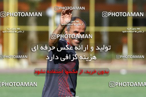 698112, جلسه تمرینی تیم فوتبال پرسپولیس، 1392/03/27، ، تهران، ورزشگاه شهید درفشی فر