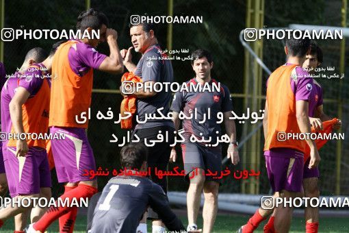 697924, جلسه تمرینی تیم فوتبال پرسپولیس، 1392/03/27، ، تهران، ورزشگاه شهید درفشی فر