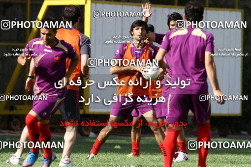 697955, جلسه تمرینی تیم فوتبال پرسپولیس، 1392/03/27، ، تهران، ورزشگاه شهید درفشی فر