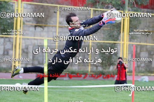 697977, جلسه تمرینی تیم فوتبال پرسپولیس، 1392/03/27، ، تهران، ورزشگاه شهید درفشی فر
