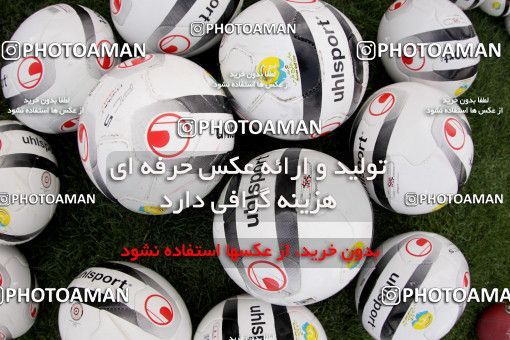 698852, جلسه تمرینی تیم فوتبال راه آهن، 1392/04/07، ، تهران، ورزشگاه خیریه عمل