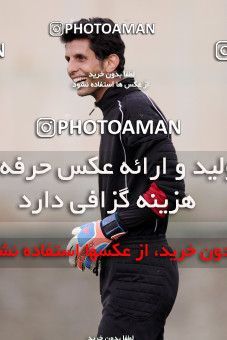 698868, جلسه تمرینی تیم فوتبال راه آهن، 1392/04/07، ، تهران، ورزشگاه خیریه عمل