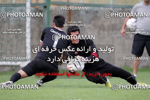 698900, جلسه تمرینی تیم فوتبال راه آهن، 1392/04/07، ، تهران، ورزشگاه خیریه عمل
