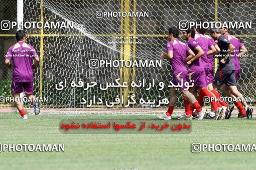699000, جلسه تمرینی تیم فوتبال پرسپولیس، 1392/04/08، ، تهران، ورزشگاه شهید درفشی فر