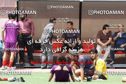 699043, جلسه تمرینی تیم فوتبال پرسپولیس، 1392/04/08، ، تهران، ورزشگاه شهید درفشی فر