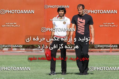 700430, جلسه تمرینی تیم فوتبال پرسپولیس، 1392/04/18، ، تهران، ورزشگاه شهید درفشی فر