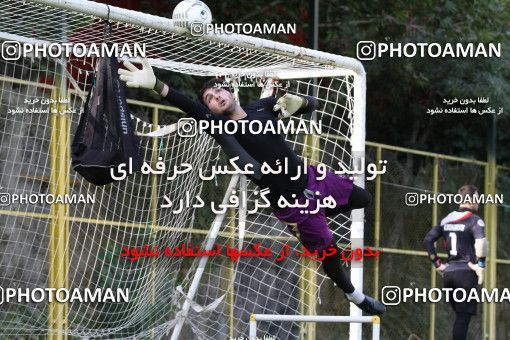 700400, جلسه تمرینی تیم فوتبال پرسپولیس، 1392/04/18، ، تهران، ورزشگاه شهید درفشی فر