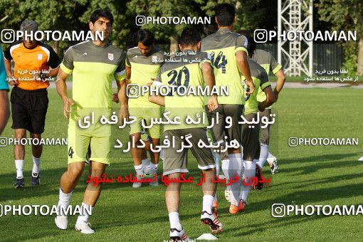 701302, جلسه تمرینی تیم فوتبال تراکتور، 1392/05/01، ، تهران، زمین شماره 2 ورزشگاه آزادی