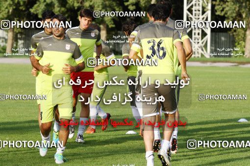 701286, جلسه تمرینی تیم فوتبال تراکتور، 1392/05/01، ، تهران، زمین شماره 2 ورزشگاه آزادی