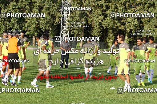 701282, جلسه تمرینی تیم فوتبال تراکتور، 1392/05/01، ، تهران، زمین شماره 2 ورزشگاه آزادی
