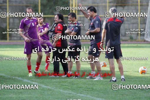 702248, جلسه تمرینی تیم فوتبال پرسپولیس، 1392/06/11، ، تهران، ورزشگاه شهید درفشی فر
