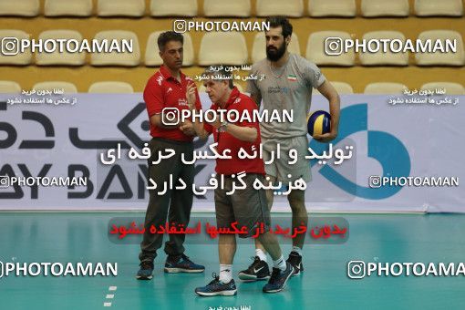 703805, جلسه تمرینی تیم ملی والیبال ایران، 1395/04/21، ، تهران، ورزشگاه آزادی ، مجموعه پنج سالن ، سالن اختصاصی والیبال