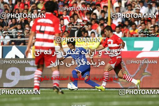 759069, Tehran, [*parameter:4*], لیگ برتر فوتبال ایران، Persian Gulf Cup، Week 11، First Leg، Esteghlal 1 v 0 Persepolis on 2010/10/15 at Azadi Stadium