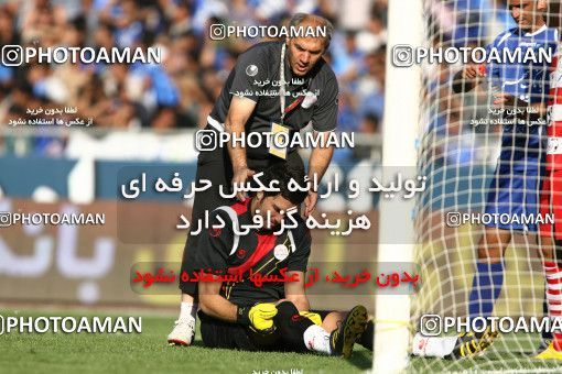 759206, Tehran, [*parameter:4*], لیگ برتر فوتبال ایران، Persian Gulf Cup، Week 11، First Leg، Esteghlal 1 v 0 Persepolis on 2010/10/15 at Azadi Stadium