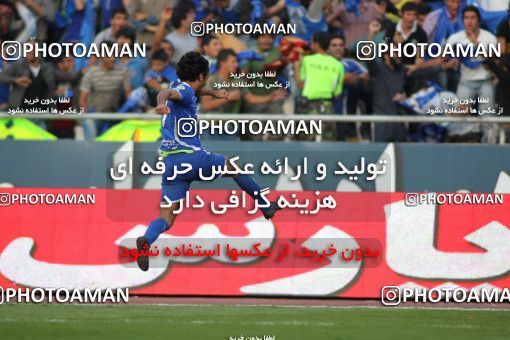 710165, Tehran, [*parameter:4*], لیگ برتر فوتبال ایران، Persian Gulf Cup، Week 11، First Leg، Esteghlal 1 v 0 Persepolis on 2010/10/15 at Azadi Stadium
