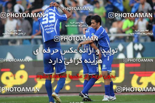 710282, Tehran, [*parameter:4*], لیگ برتر فوتبال ایران، Persian Gulf Cup، Week 11، First Leg، Esteghlal 1 v 0 Persepolis on 2010/10/15 at Azadi Stadium
