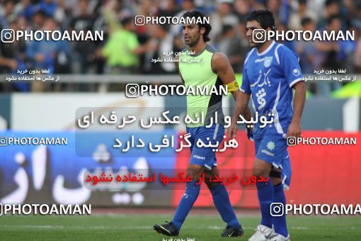 710307, Tehran, [*parameter:4*], لیگ برتر فوتبال ایران، Persian Gulf Cup، Week 11، First Leg، Esteghlal 1 v 0 Persepolis on 2010/10/15 at Azadi Stadium