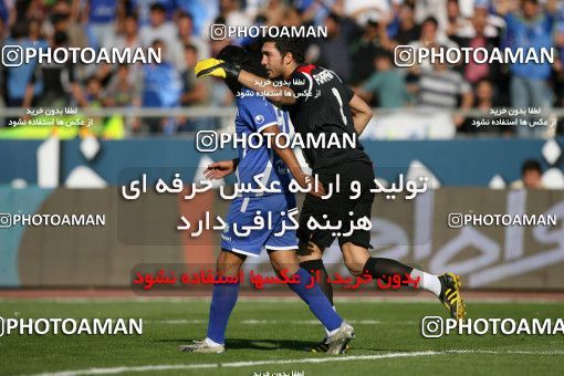 710328, Tehran, [*parameter:4*], لیگ برتر فوتبال ایران، Persian Gulf Cup، Week 11، First Leg، Esteghlal 1 v 0 Persepolis on 2010/10/15 at Azadi Stadium