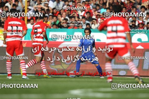 710717, Tehran, [*parameter:4*], لیگ برتر فوتبال ایران، Persian Gulf Cup، Week 11، First Leg، Esteghlal 1 v 0 Persepolis on 2010/10/15 at Azadi Stadium
