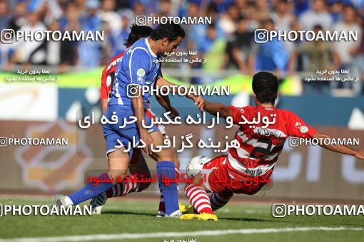 710536, Tehran, [*parameter:4*], لیگ برتر فوتبال ایران، Persian Gulf Cup، Week 11، First Leg، Esteghlal 1 v 0 Persepolis on 2010/10/15 at Azadi Stadium