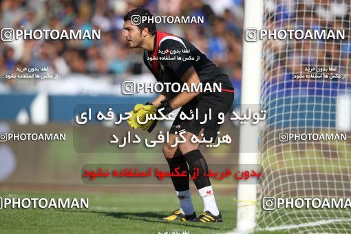 710713, Tehran, [*parameter:4*], لیگ برتر فوتبال ایران، Persian Gulf Cup، Week 11، First Leg، Esteghlal 1 v 0 Persepolis on 2010/10/15 at Azadi Stadium