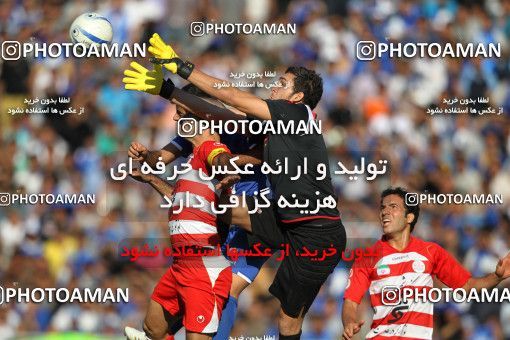 710714, Tehran, [*parameter:4*], لیگ برتر فوتبال ایران، Persian Gulf Cup، Week 11، First Leg، Esteghlal 1 v 0 Persepolis on 2010/10/15 at Azadi Stadium