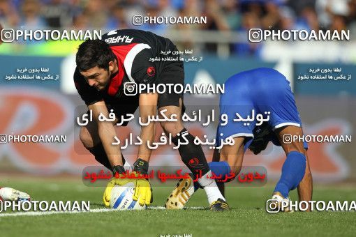 710525, Tehran, [*parameter:4*], لیگ برتر فوتبال ایران، Persian Gulf Cup، Week 11، First Leg، Esteghlal 1 v 0 Persepolis on 2010/10/15 at Azadi Stadium