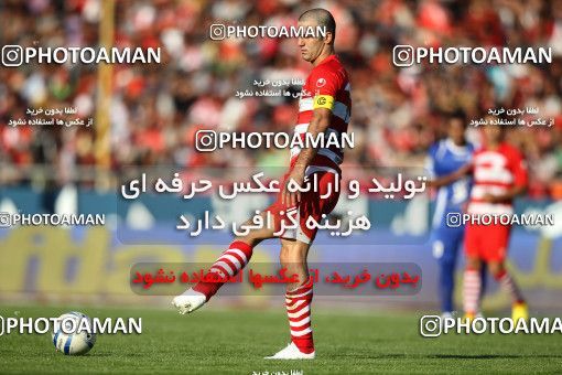 710691, Tehran, [*parameter:4*], لیگ برتر فوتبال ایران، Persian Gulf Cup، Week 11، First Leg، Esteghlal 1 v 0 Persepolis on 2010/10/15 at Azadi Stadium