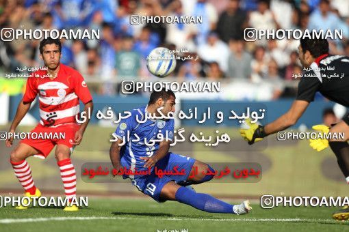 710506, Tehran, [*parameter:4*], لیگ برتر فوتبال ایران، Persian Gulf Cup، Week 11، First Leg، Esteghlal 1 v 0 Persepolis on 2010/10/15 at Azadi Stadium