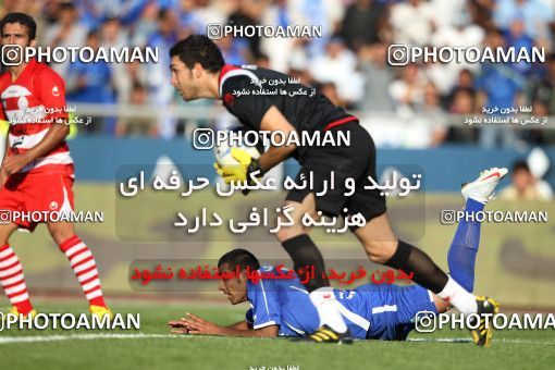 710787, Tehran, [*parameter:4*], لیگ برتر فوتبال ایران، Persian Gulf Cup، Week 11، First Leg، Esteghlal 1 v 0 Persepolis on 2010/10/15 at Azadi Stadium