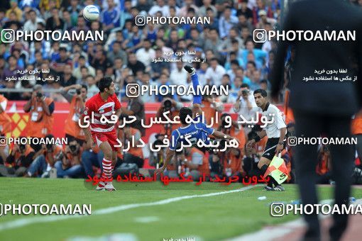 710618, Tehran, [*parameter:4*], لیگ برتر فوتبال ایران، Persian Gulf Cup، Week 11، First Leg، Esteghlal 1 v 0 Persepolis on 2010/10/15 at Azadi Stadium