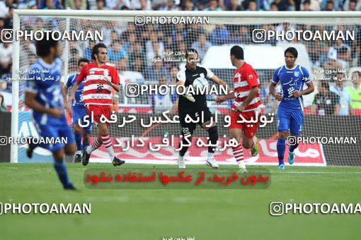 710675, Tehran, [*parameter:4*], لیگ برتر فوتبال ایران، Persian Gulf Cup، Week 11، First Leg، Esteghlal 1 v 0 Persepolis on 2010/10/15 at Azadi Stadium