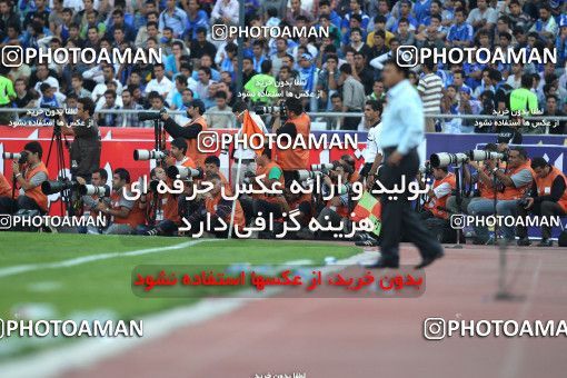 710764, Tehran, [*parameter:4*], لیگ برتر فوتبال ایران، Persian Gulf Cup، Week 11، First Leg، Esteghlal 1 v 0 Persepolis on 2010/10/15 at Azadi Stadium