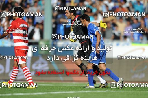 710907, Tehran, [*parameter:4*], لیگ برتر فوتبال ایران، Persian Gulf Cup، Week 11، First Leg، Esteghlal 1 v 0 Persepolis on 2010/10/15 at Azadi Stadium