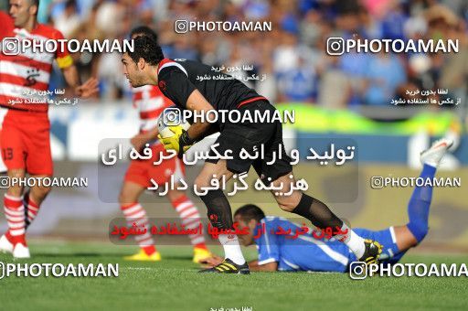 710832, Tehran, [*parameter:4*], لیگ برتر فوتبال ایران، Persian Gulf Cup، Week 11، First Leg، Esteghlal 1 v 0 Persepolis on 2010/10/15 at Azadi Stadium