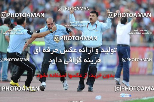 710944, Tehran, [*parameter:4*], لیگ برتر فوتبال ایران، Persian Gulf Cup، Week 11، First Leg، Esteghlal 1 v 0 Persepolis on 2010/10/15 at Azadi Stadium