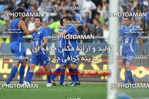 710932, Tehran, [*parameter:4*], لیگ برتر فوتبال ایران، Persian Gulf Cup، Week 11، First Leg، Esteghlal 1 v 0 Persepolis on 2010/10/15 at Azadi Stadium
