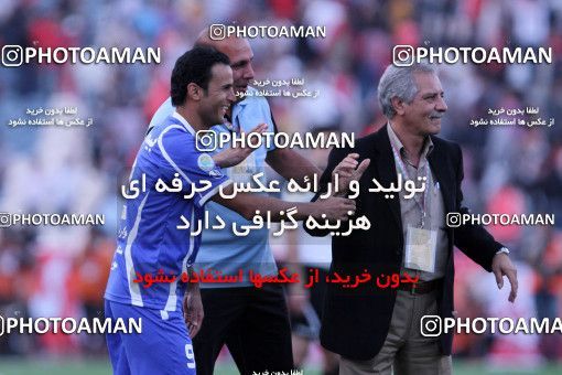 758740, Tehran, [*parameter:4*], لیگ برتر فوتبال ایران، Persian Gulf Cup، Week 11، First Leg، Esteghlal 1 v 0 Persepolis on 2010/10/15 at Azadi Stadium