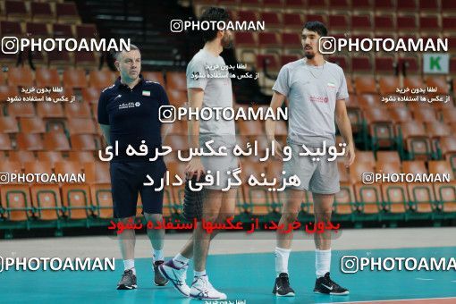 713304, جلسه تمرینی تیم ملی والیبال ایران، 1396/02/29، ، کاتوویچ، سالن اسپودک