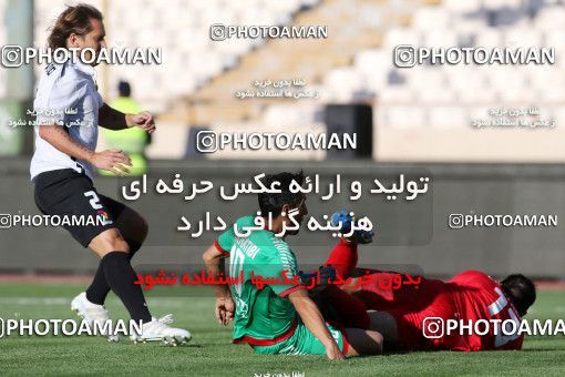 716753, Tehran, , International friendly match، Iran&#039;s Stars 1 - 4  on 2016/08/25 at Azadi Stadium