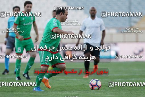 716650, Tehran, , International friendly match، Iran&#039;s Stars 1 - 4  on 2016/08/25 at Azadi Stadium