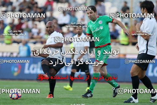 716580, Tehran, , International friendly match، Iran&#039;s Stars 1 - 4  on 2016/08/25 at Azadi Stadium
