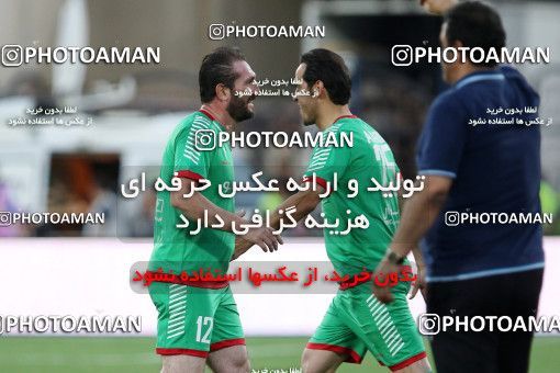 716648, Tehran, , International friendly match، Iran&#039;s Stars 1 - 4  on 2016/08/25 at Azadi Stadium